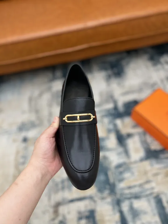 Hermes Shoe 